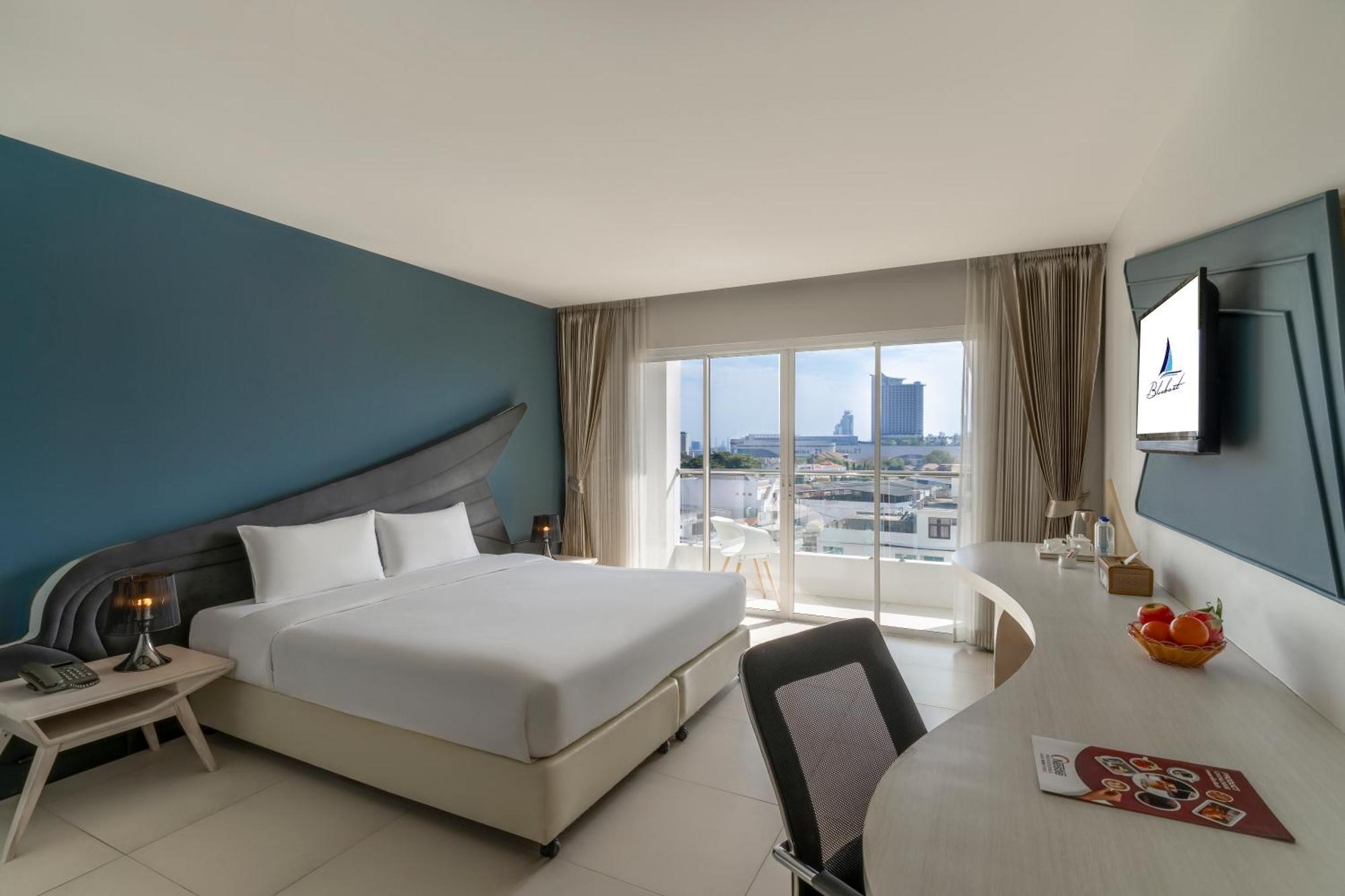Blue Boat Hotel Jc Pattaya Bagian luar foto