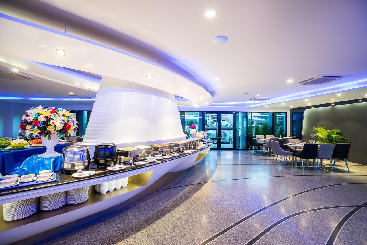 Blue Boat Hotel Jc Pattaya Bagian luar foto
