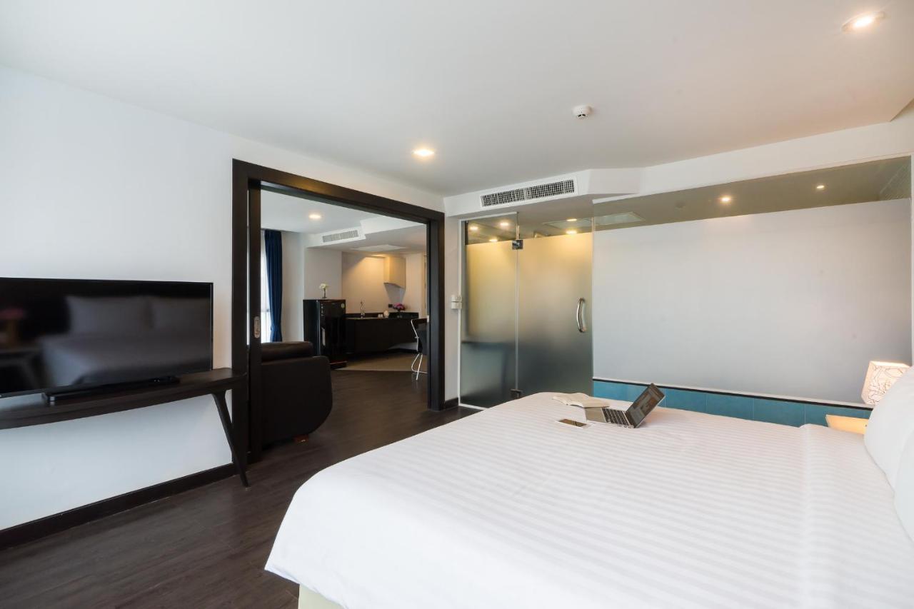 Blue Boat Hotel Jc Pattaya Bagian luar foto