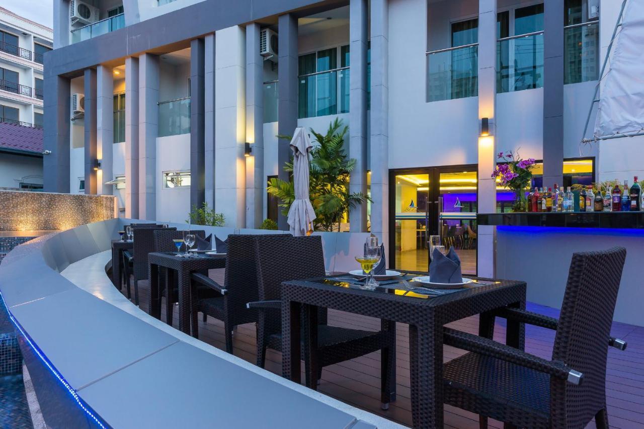 Blue Boat Hotel Jc Pattaya Bagian luar foto
