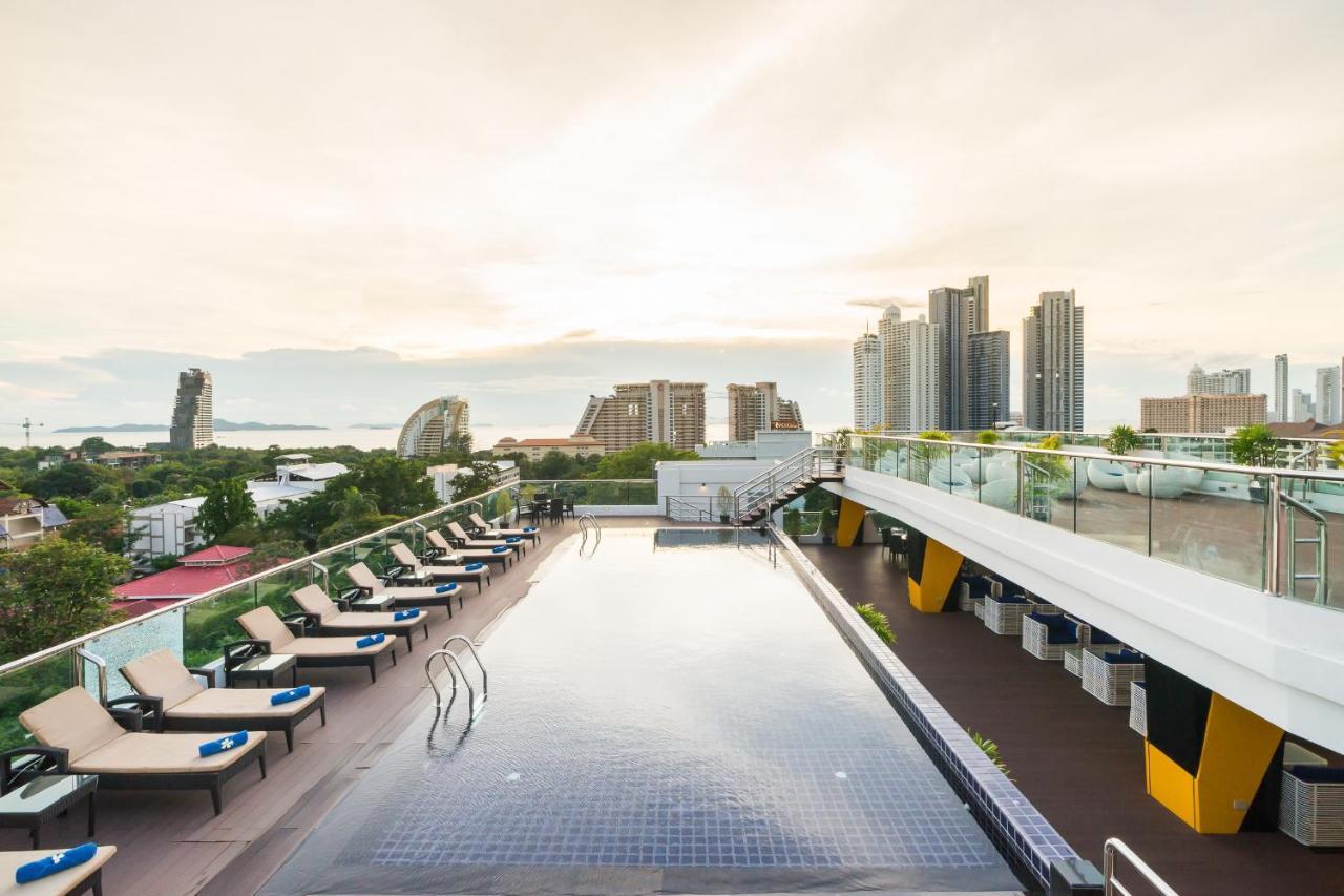 Blue Boat Hotel Jc Pattaya Bagian luar foto